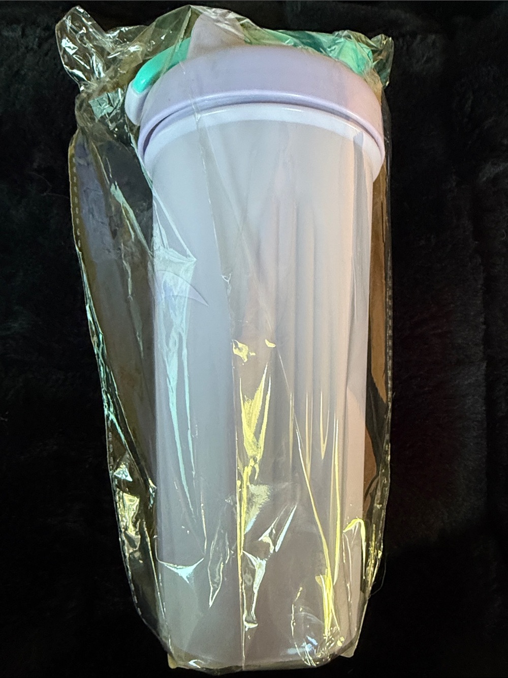 Zyia Pastel Lilac & Mint Shaker Bottle New